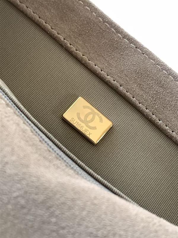 2026131214232347 700